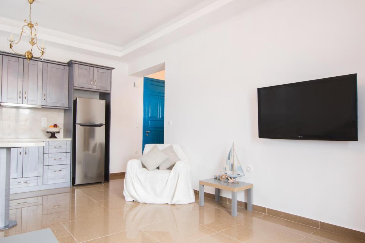 Poseidon Luxury Apartment Фойникион Экстерьер фото
